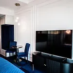 Apartment Hanza Tower 14th Floor Cityview, Balcony, Sauna, Pool, Jacuzzi *