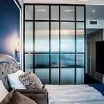 Hanza Tower 14th Floor Cityview, Balcony, Sauna, Pool, Jacuzzi Apartment Szczecin