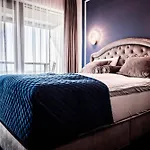 Apartment Hanza Tower 14th Floor Cityview, Balcony, Sauna, Pool, Jacuzzi *