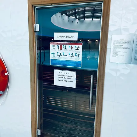 Hanza Tower 14th Floor Cityview, Balcony, Sauna, Pool, Jacuzzi דירה *