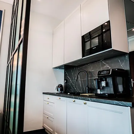 Hanza Tower 14th Floor Cityview, Balcony, Sauna, Pool, Jacuzzi