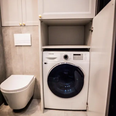 Hanza Tower 14th Floor Cityview, Balcony, Sauna, Pool, Jacuzzi דירה שצ'צ'ין