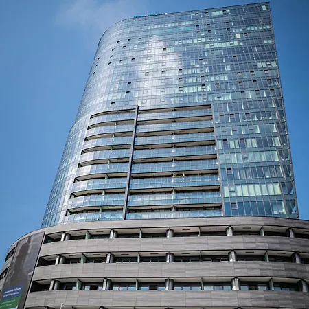 Hanza Tower 14th Floor Cityview, Balcony, Sauna, Pool, Jacuzzi * Szczecin