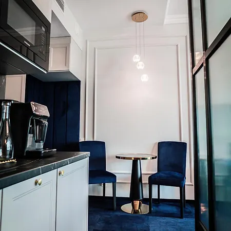 Hanza Tower 14th Floor Cityview, Balcony, Sauna, Pool, Jacuzzi Apartment *