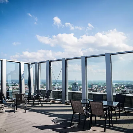 Hanza Tower 14th Floor Cityview, Balcony, Sauna, Pool, Jacuzzi