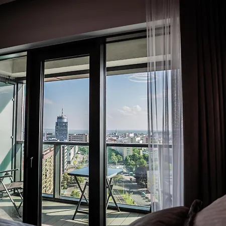 דירה Hanza Tower 14th Floor Cityview, Balcony, Sauna, Pool, Jacuzzi *