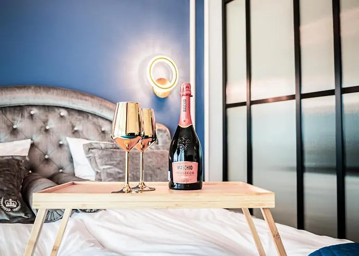 Apartman Hanza Tower 14th Floor Cityview, Balcony, Sauna, Pool, Jacuzzi