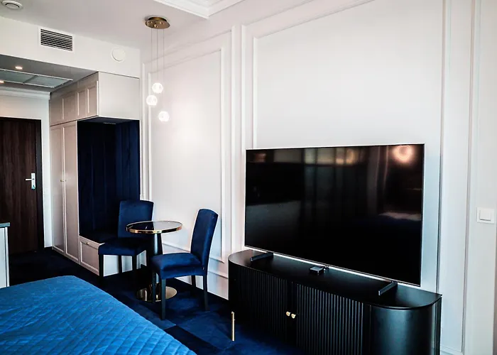 Апартаменти Hanza Tower 14th Floor Cityview, Balcony, Sauna, Pool, Jacuzzi *