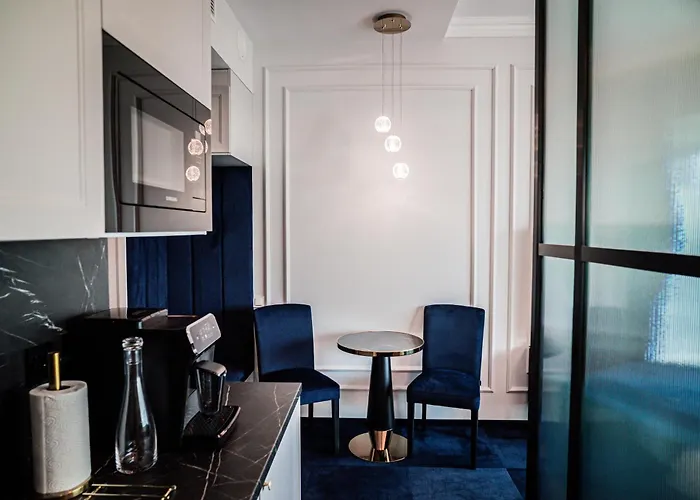 Hanza Tower 14th Floor Cityview, Balcony, Sauna, Pool, Jacuzzi *