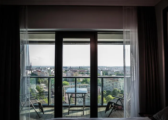 Hanza Tower 14th Floor Cityview, Balcony, Sauna, Pool, Jacuzzi Apartman Szczecin