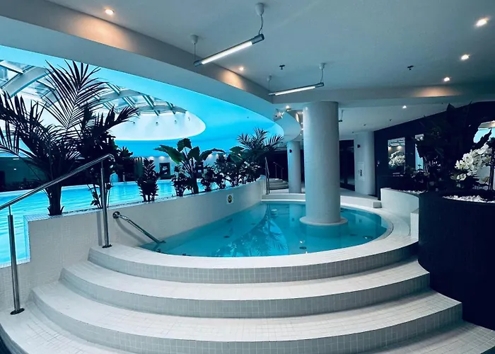 Apartman Hanza Tower 14th Floor Cityview, Balcony, Sauna, Pool, Jacuzzi *