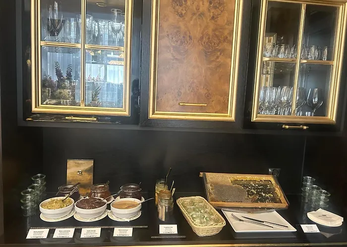 Hanza Tower 14th Floor Cityview, Balcony, Sauna, Pool, Jacuzzi